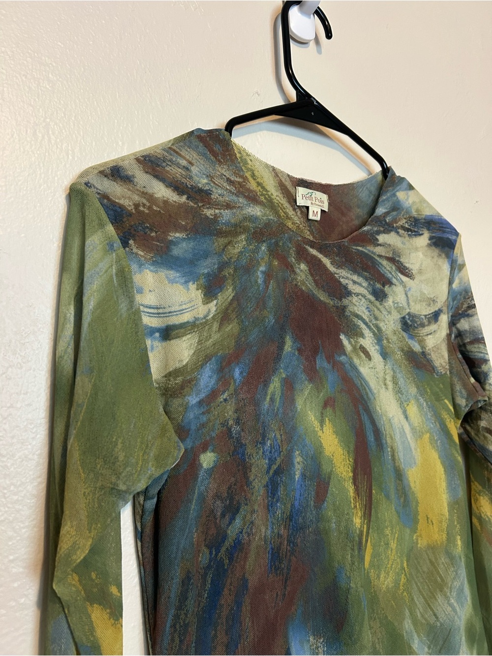 Mesh Green Multi-Color Long-Sleeve Tee - Picture 2 of 9